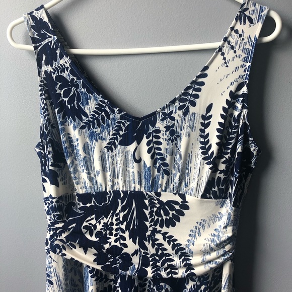 Sleeveless Summer dress - Picture 2 of 6